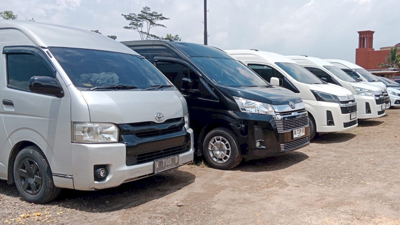 Berapa Biaya Sewa Hiace di Jogja dengan Sopir? Ini Penjelasan Jujurnya