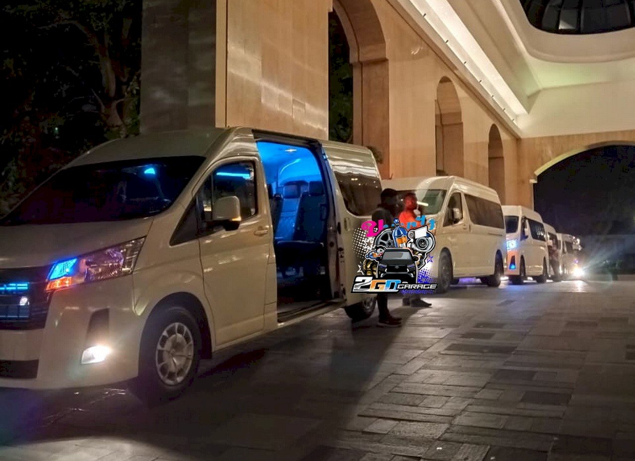 Sewa Hiace Malioboro Jogja | Hiace Commuter, Premio & Luxury + Sopir